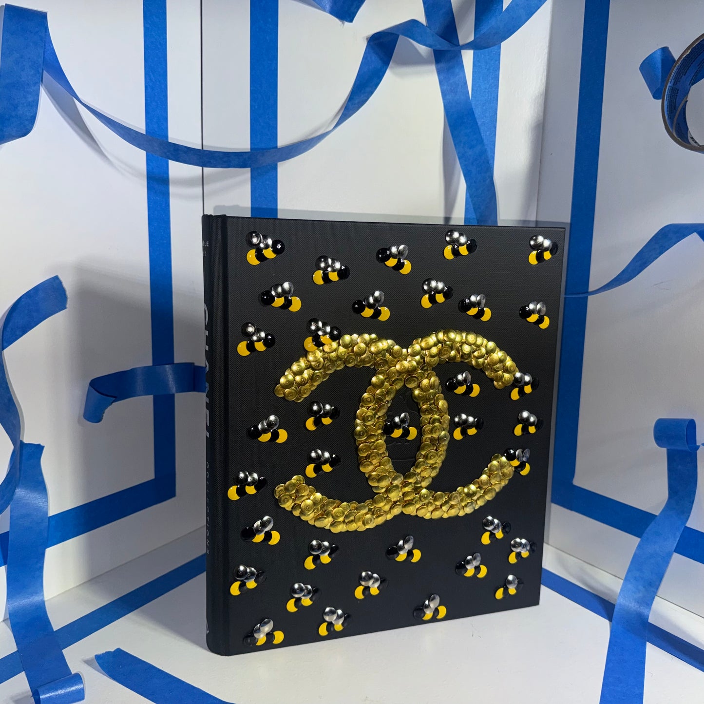 Coco and the Bees - Chanel book gilded by the bms