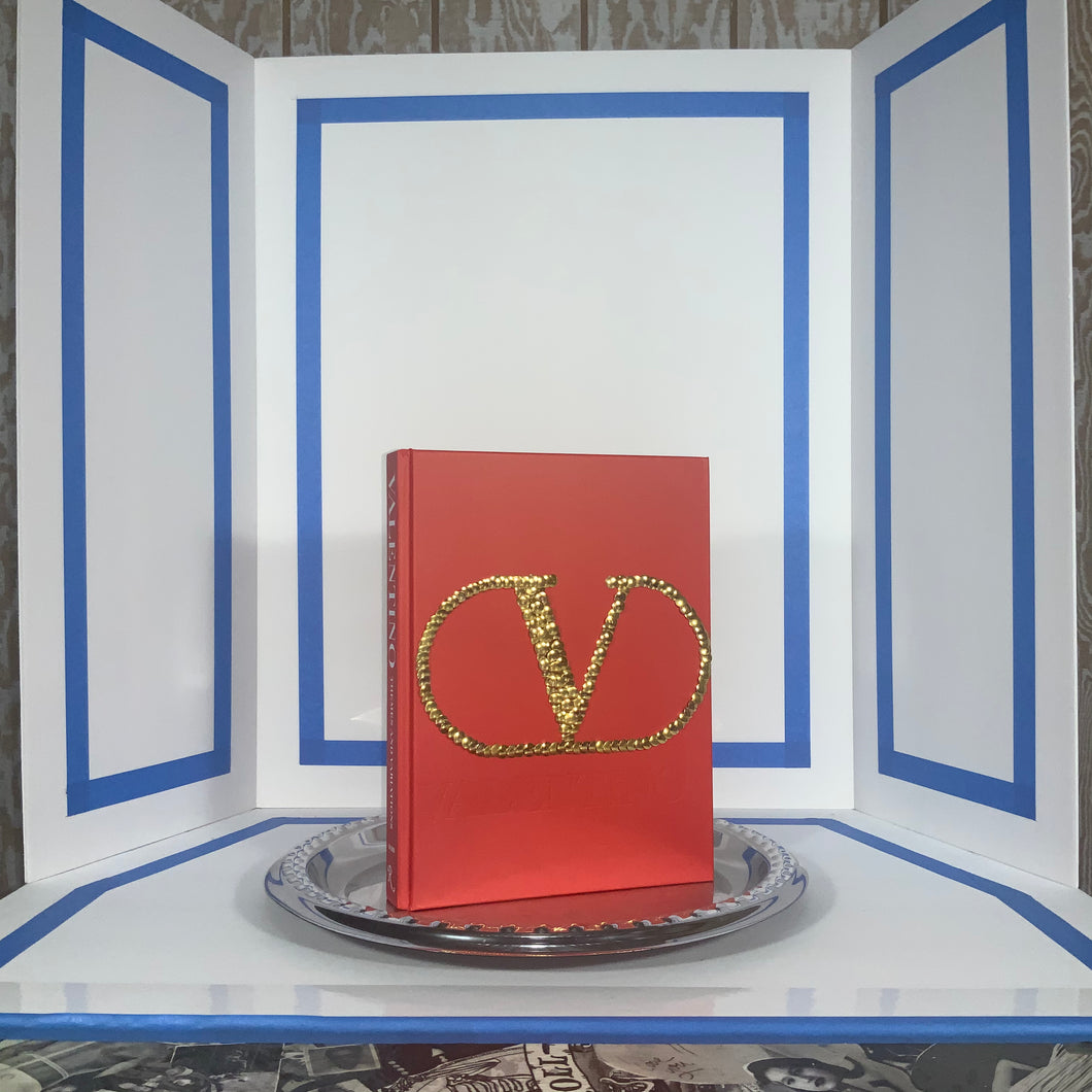 Valentino the bms. gold tacked book